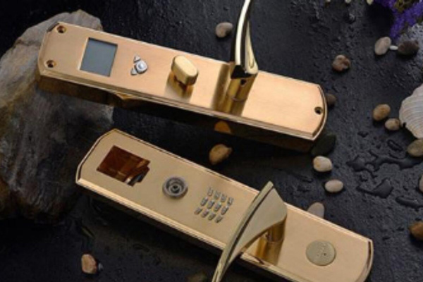 1606213396021ea1c5f76c2d2e16a