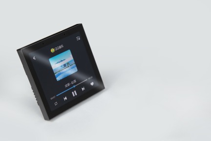 兼容涂鸦中控，多功能合一